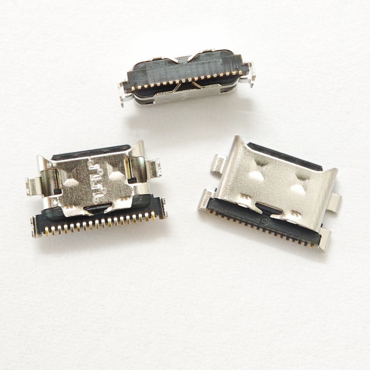 Usb C Hub - 10-50 Buah Konektor Port Pengisi Daya