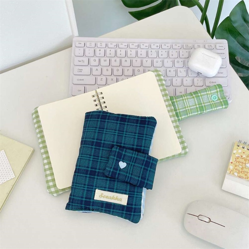 Sampul Buku Kain Motif Gingham - Laptop Sleeve ulasan dan harga